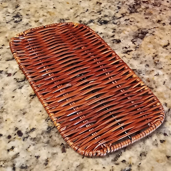 TEMP-TATIONS Presentable Ovenware Covered Green Casserole Dish. 4 Qt. by Tara. - Picture 12 of 16